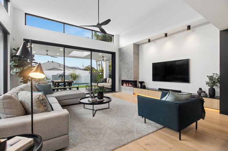 Photo - 13 Mitchell Street, Henley Beach SA 5022 - Image 8