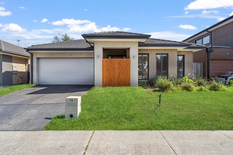 13 Montmarte Boulevard, Burnside VIC 3023