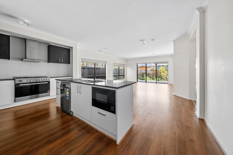 Photo - 13 Montmarte Boulevard, Burnside VIC 3023 - Image 3