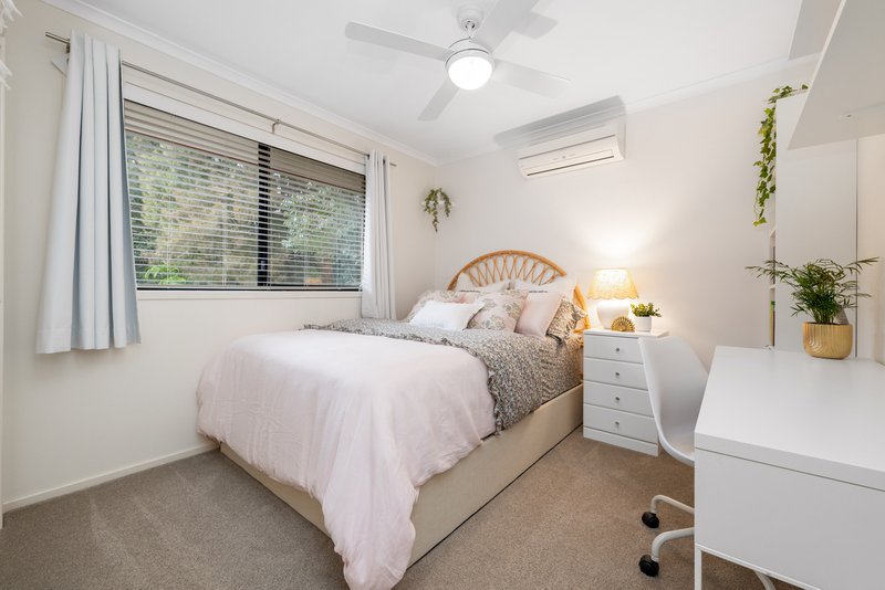 Photo - 13 Montrose Place, The Gap QLD 4061 - Image 15