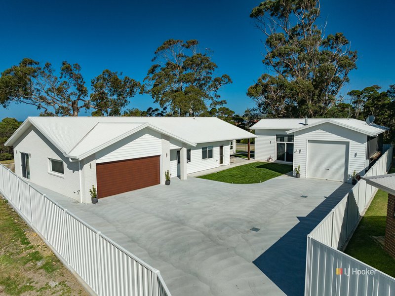 Photo - 13 Moore Court, Wynyard TAS 7325 - Image 25