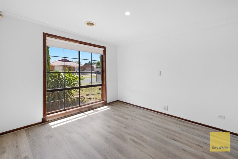 Photo - 13 Moorillah Street, Hoppers Crossing VIC 3029 - Image 10