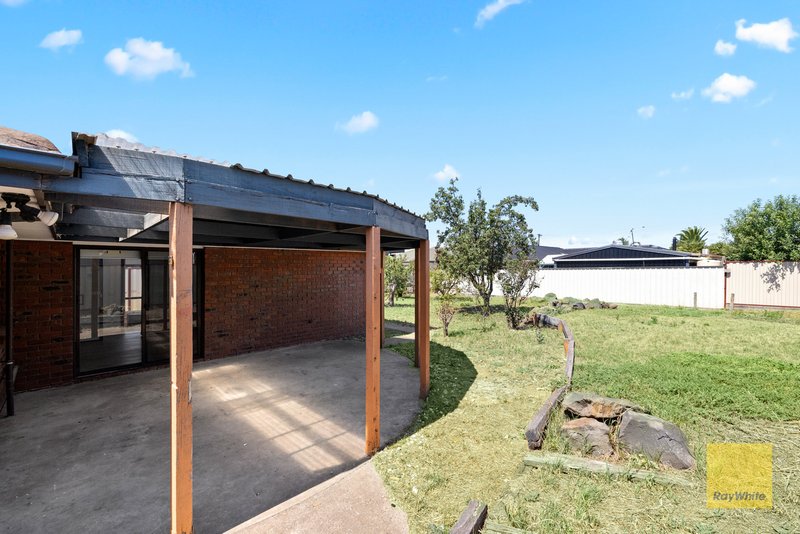 Photo - 13 Moorillah Street, Hoppers Crossing VIC 3029 - Image 16