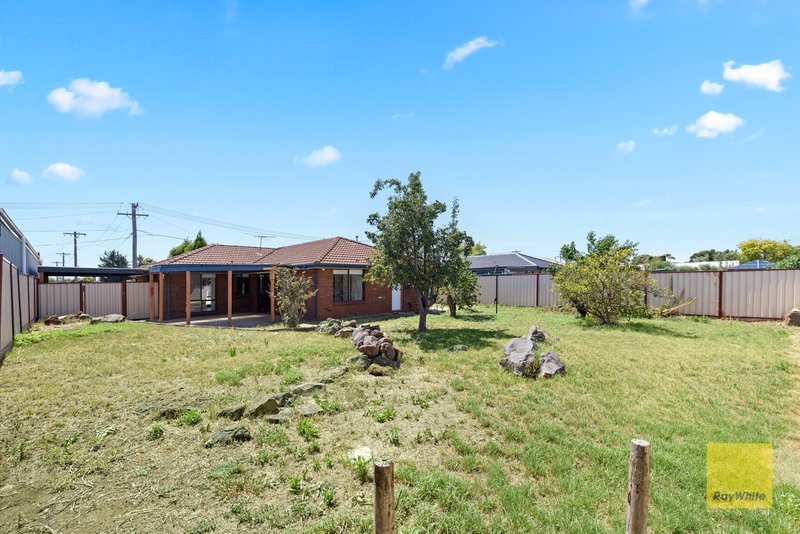 Photo - 13 Moorillah Street, Hoppers Crossing VIC 3029 - Image 17