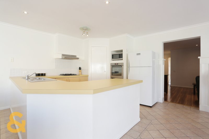 Photo - 13 Morgan Court, Roxburgh Park VIC 3064 - Image 5