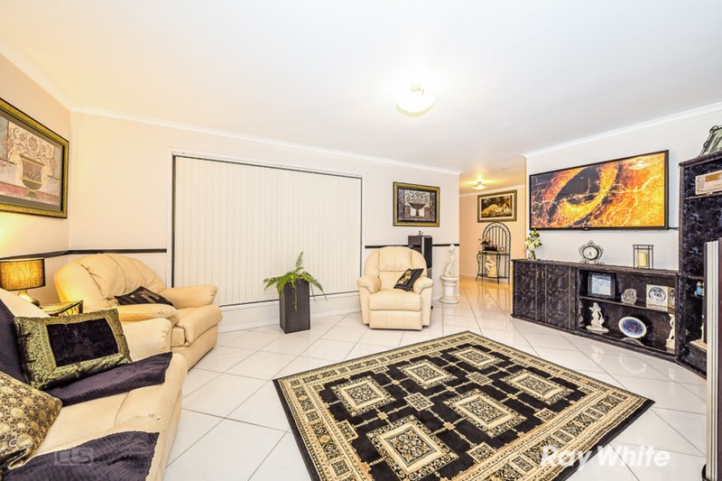 Photo - 13 Morris Street, Bongaree QLD 4507 - Image 5