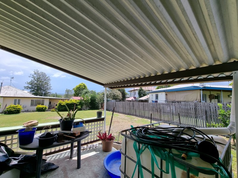 Photo - 13 Morse St , Monto QLD 4630 - Image 13