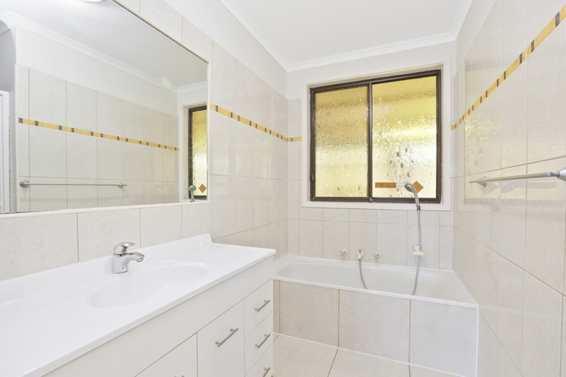 Photo - 13 Moyston Grove, Corio VIC 3214 - Image 5