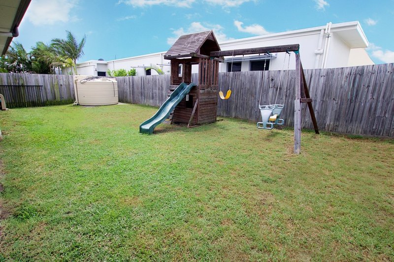 Photo - 13 Myrtus Street, Mountain Creek QLD 4557 - Image 5