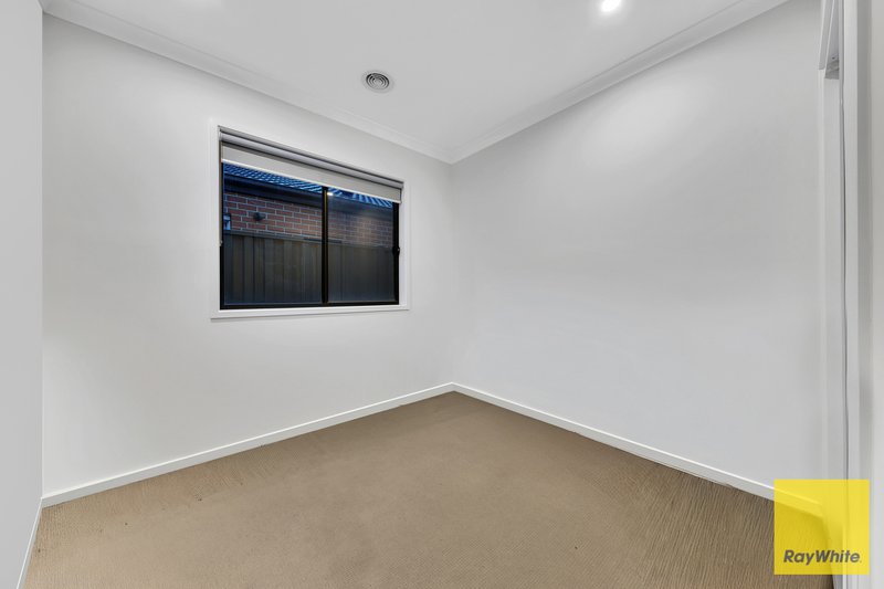 Photo - 13 Namadgi Crescent, Truganina VIC 3029 - Image 14