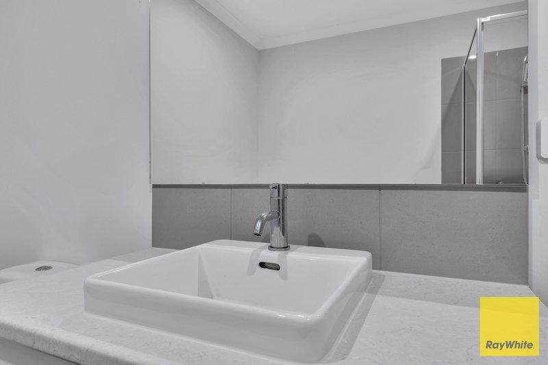 Photo - 13 Namadgi Crescent, Truganina VIC 3029 - Image 18