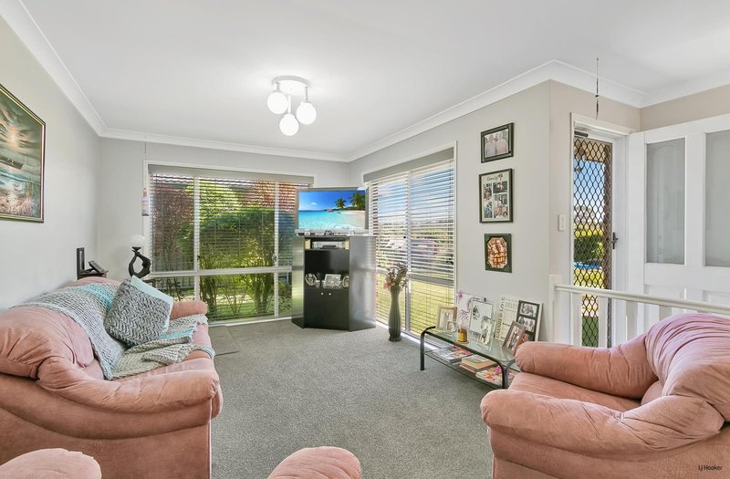 Photo - 13 Nandina Terrace, Banora Point NSW 2486 - Image 1