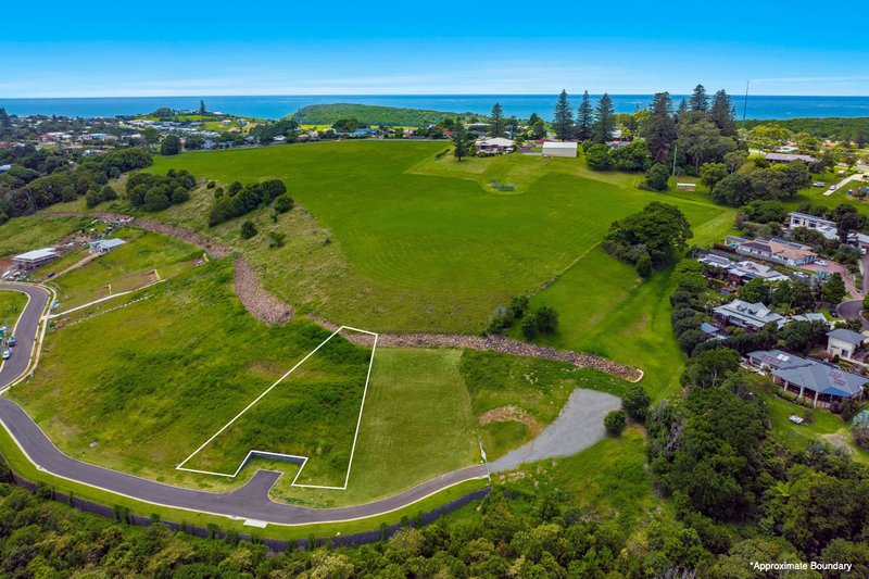 Photo - 13 Nautilus Crescent, Lennox Head NSW 2478 - Image 1