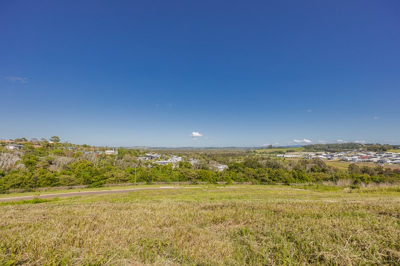 Photo - 13 Nautilus Crescent, Lennox Head NSW 2478 - Image 5