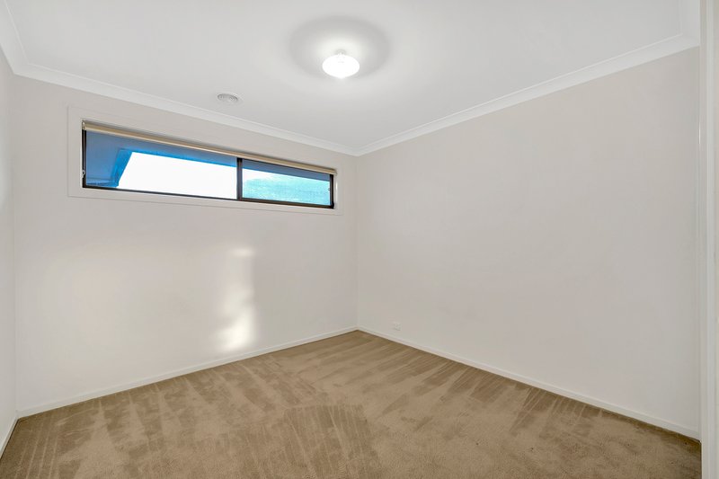 Photo - 13 Nethercote Street, Craigieburn VIC 3064 - Image 20