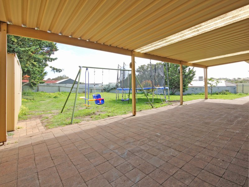 Photo - 13 Nevis Court, Noarlunga Downs SA 5168 - Image 8