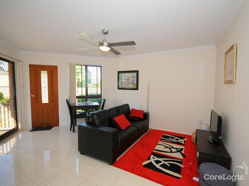 Photo - 1/3 New Street, Urangan QLD 4655 - Image 5