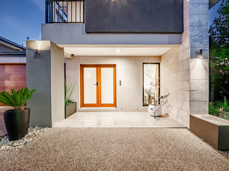 Photo - 13 Newbridge Boulevard, Clyde North VIC 3978 - Image 6