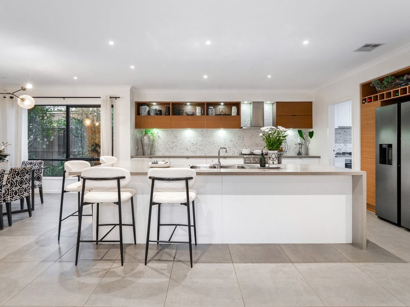 Photo - 13 Newbridge Boulevard, Clyde North VIC 3978 - Image 7