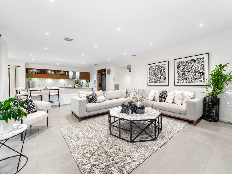 Photo - 13 Newbridge Boulevard, Clyde North VIC 3978 - Image 14