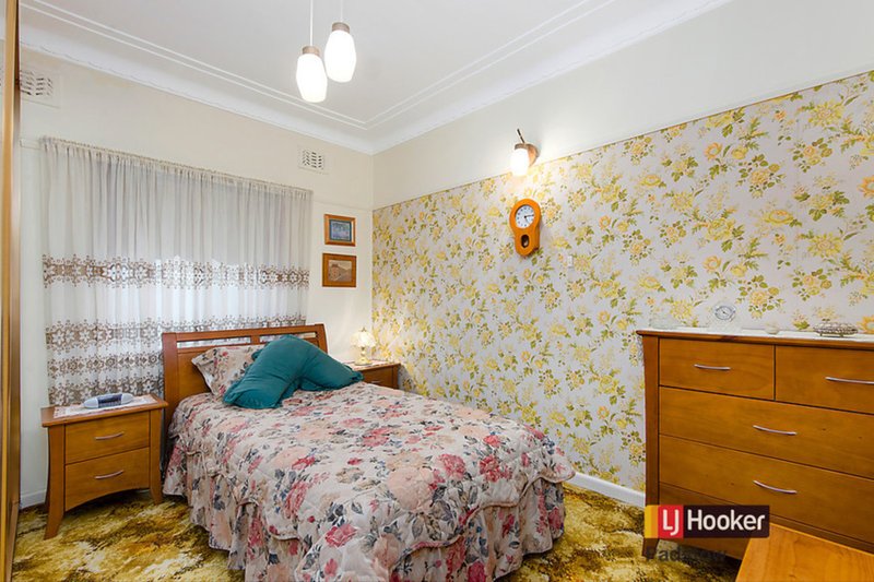 Photo - 13 Newey Avenue, Padstow NSW 2211 - Image 6