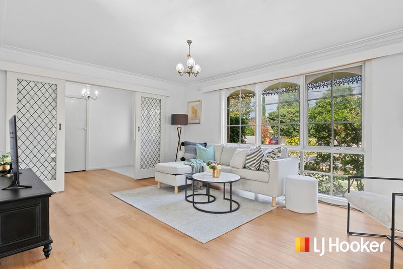 Photo - 13 Newhaven Road, Burwood East VIC 3151 - Image 2