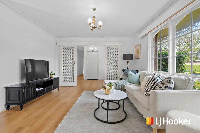 Photo - 13 Newhaven Road, Burwood East VIC 3151 - Image 3