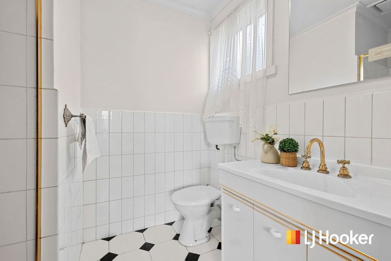 Photo - 13 Newhaven Road, Burwood East VIC 3151 - Image 10