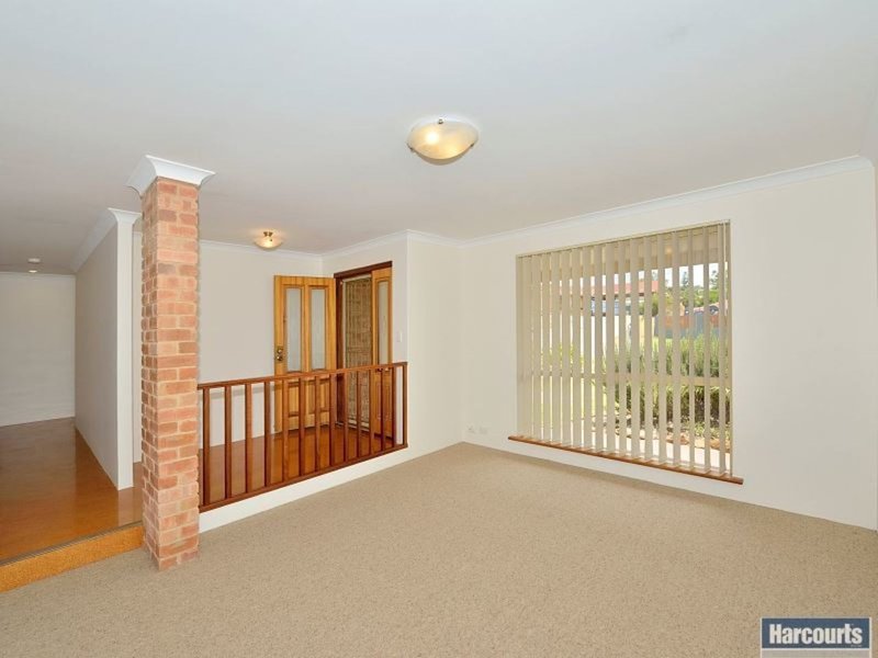 Photo - 13 Newstead Close, Halls Head WA 6210 - Image 3