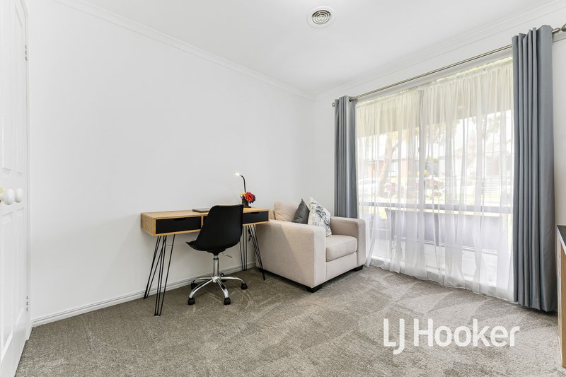 Photo - 13 Niagara Court, Hampton Park VIC 3976 - Image 17