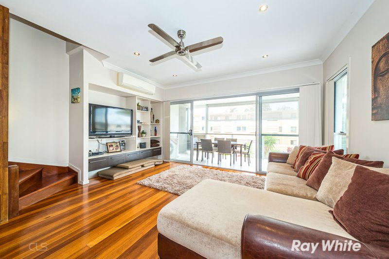 Photo - 1/3 Nicholson Close, Bellara QLD 4507 - Image 2