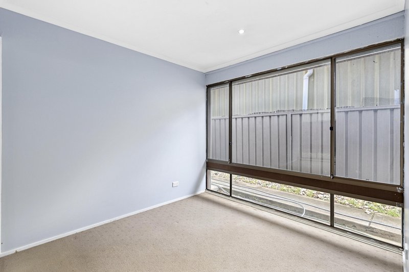 Photo - 13 Nile Place, St Clair NSW 2759 - Image 6