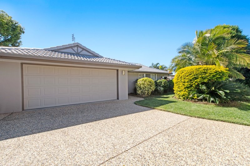 Photo - 13 Ninderry Close, Battery Hill QLD 4551 - Image 2