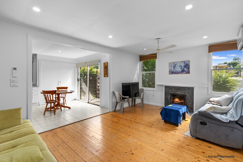 Photo - 13 Ninth Street, Eildon VIC 3713 - Image 4