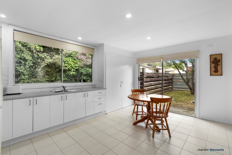 Photo - 13 Ninth Street, Eildon VIC 3713 - Image 6