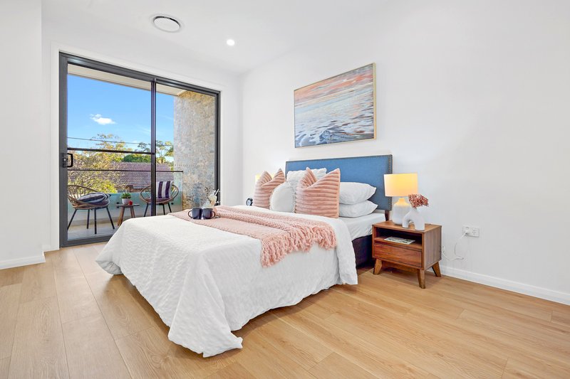 Photo - 13 Nolan Crescent, Westmead NSW 2145 - Image 8