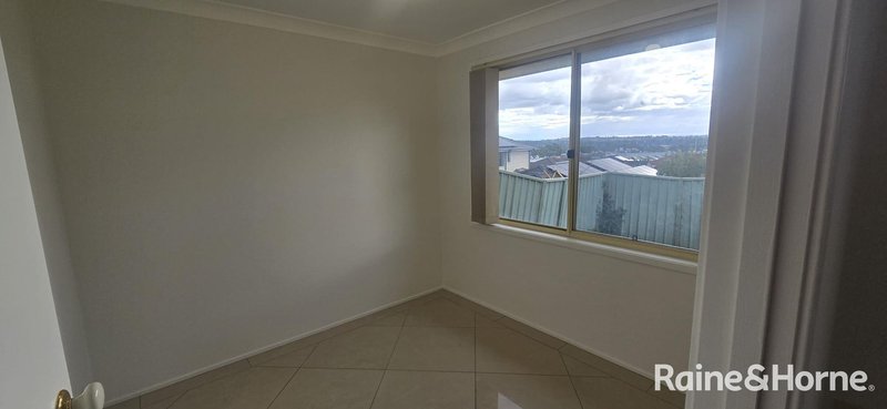 Photo - 13 Norman Dunlop Crescent, Minto NSW 2566 - Image 8
