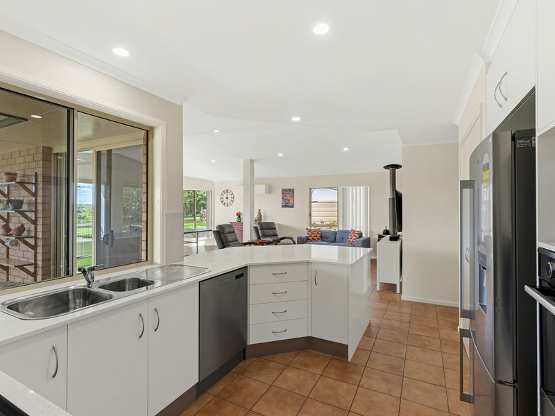 Photo - 13 North Street, Rosenthal Heights QLD 4370 - Image 2