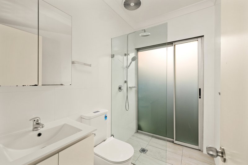 Photo - 13 Northumberland Avenue, Stanmore NSW 2048 - Image 9