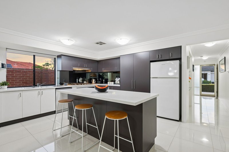 Photo - 13 Northwood Loop, Thornlie WA 6108 - Image 2