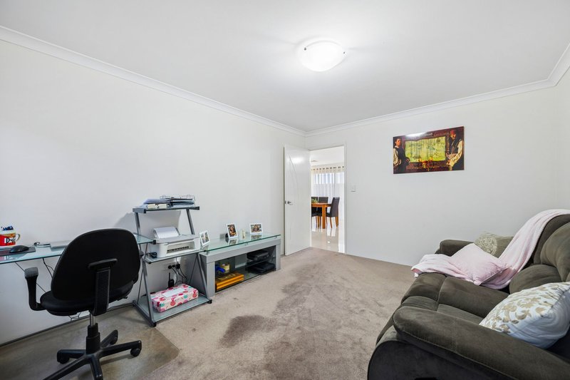 Photo - 13 Northwood Loop, Thornlie WA 6108 - Image 17