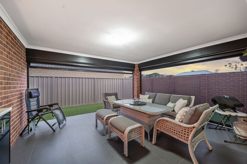 Photo - 13 Northwood Loop, Thornlie WA 6108 - Image 23