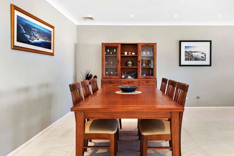 Photo - 13 Northwood Place, Castle Hill NSW 2154 - Image 5