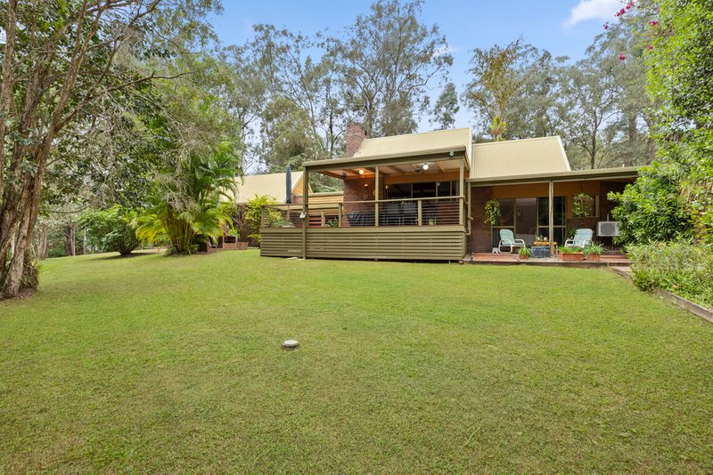 Photo - 13 Nullamanna Road, Camp Mountain QLD 4520 - Image 9