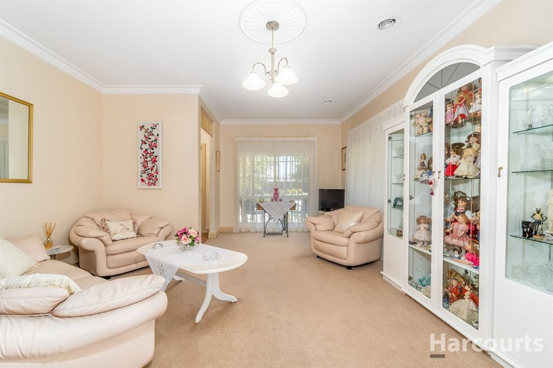 Photo - 13 Oak Court, Warragul VIC 3820 - Image 3