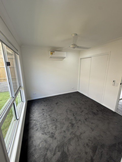 Photo - 1/3 Oak Crescent, Morayfield QLD 4506 - Image 12