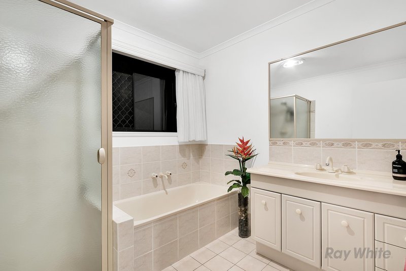 Photo - 13 Oakvale Street, Underwood QLD 4119 - Image 9