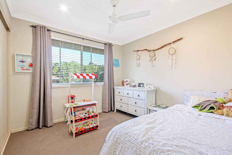 Photo - 13 Oasis Court, Morayfield QLD 4506 - Image 10