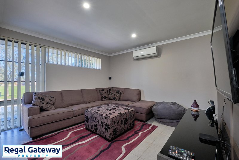 Photo - 13 Observatory Avenue, Aubin Grove WA 6164 - Image 4