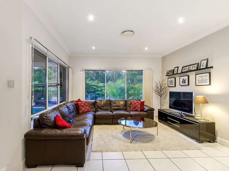 Photo - 13 Observatory Drive, Reedy Creek QLD 4227 - Image 6